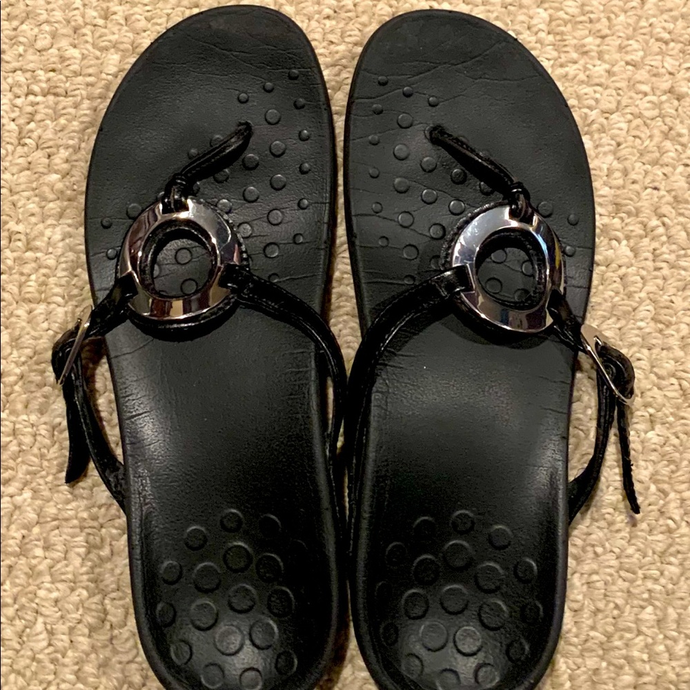 Women’s Vionic Black Sandals